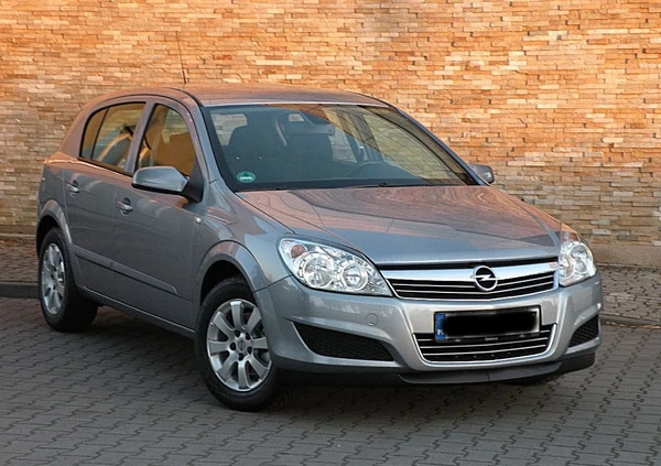 Opel Astra cena 15900 przebieg: 180300, rok produkcji 2009 z Raszków małe 497